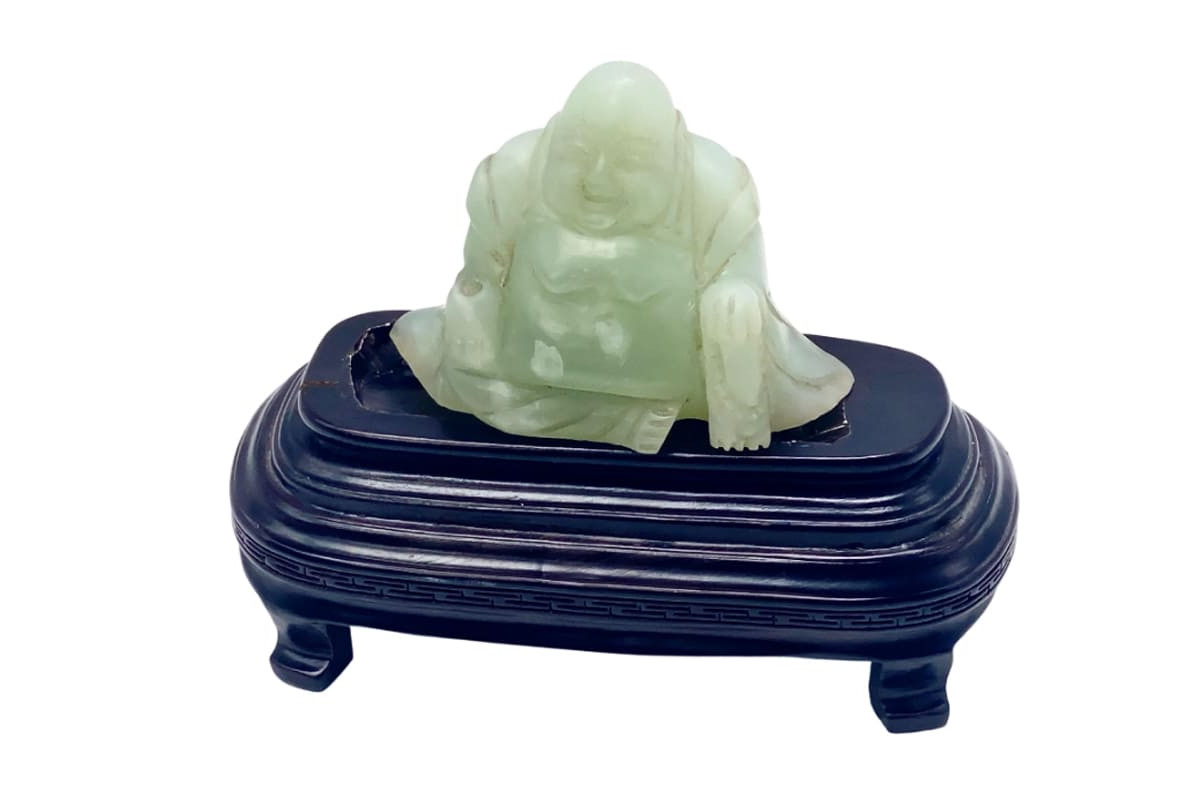 Sculpture chinoise de Bouddha rieur en jade, XXe siècle
