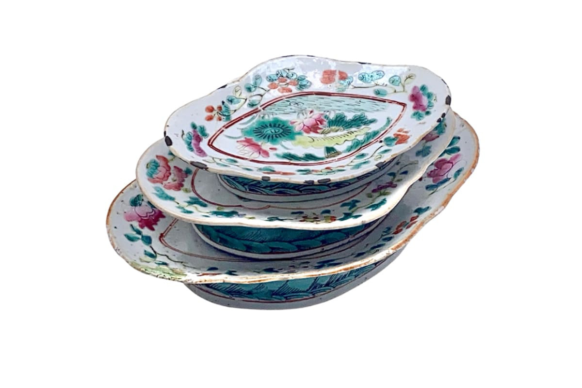 Ensemble de plats Chinois, Famille Rose, XIXe siècle