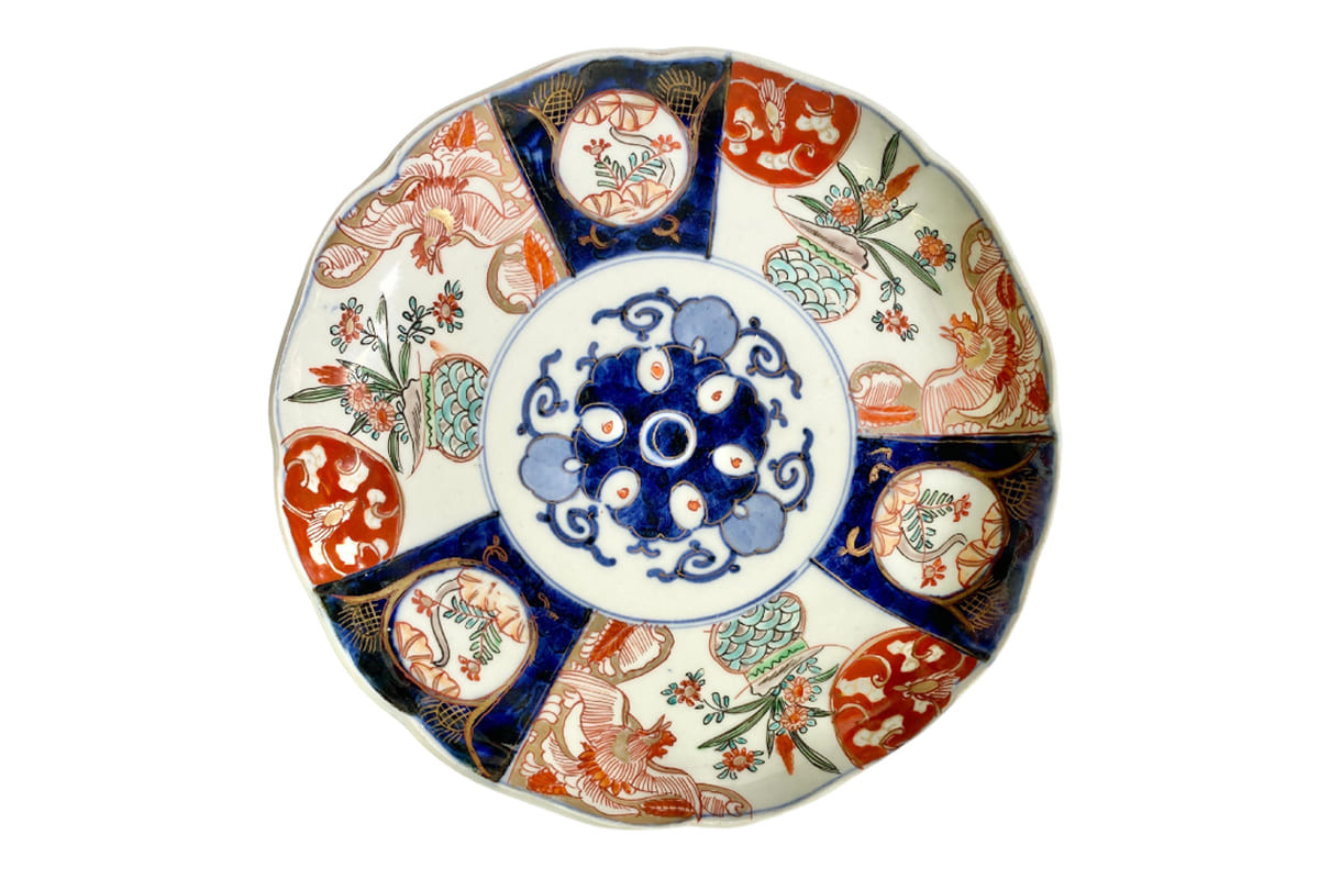 Assiette Japonaise en porcelaine de Imari Festonnée, XIXe Siècle